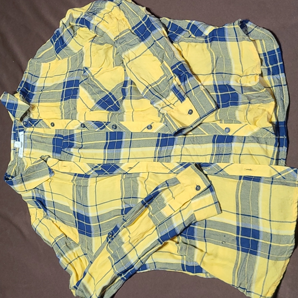 Love Tree small long sleeve button down shirt yellow plaid